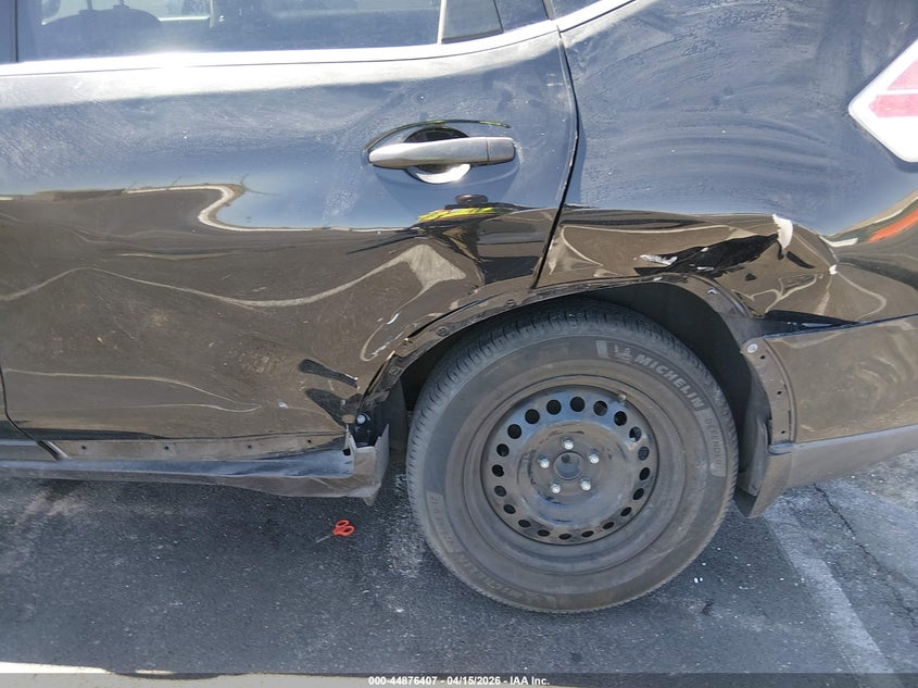 2016 Nissan Rogue S VIN: JN8AT2MT4GW017102 Lot: 44876407