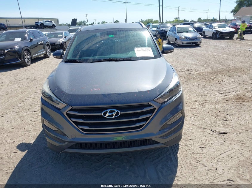2016 Hyundai Tucson Sport VIN: KM8J33A21GU120451 Lot: 44876439