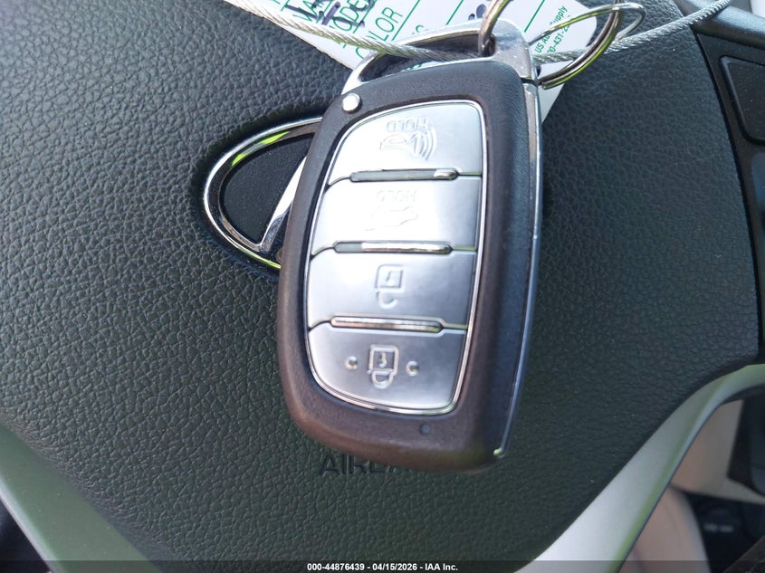 2016 Hyundai Tucson Sport VIN: KM8J33A21GU120451 Lot: 44876439