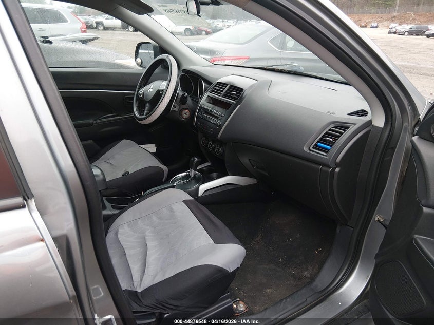 2013 Mitsubishi Outlander Sport Es