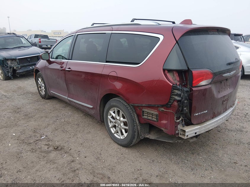 Vin: 2c4rc1bg7lr125277, lot: 45373884, chrysler pacifica touring l 20203