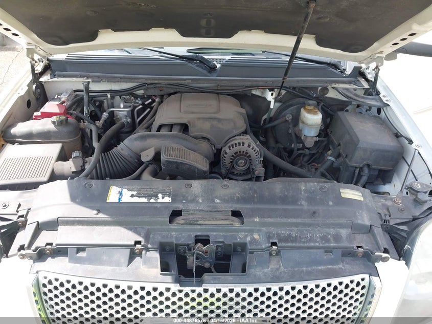 2011 GMC Yukon Denali VIN: 1GKS2EEF0BR124138 Lot: 44876576