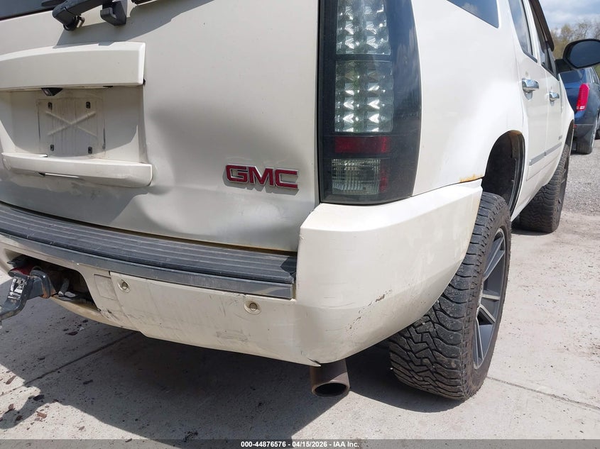 2011 GMC Yukon Denali VIN: 1GKS2EEF0BR124138 Lot: 44876576