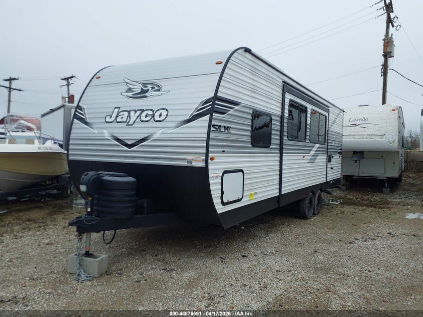 2025 JAYCO JAYFL184BH auction photo 2
