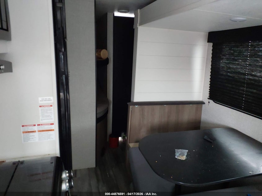 2025 JAYCO JAYFL184BH auction photo 8