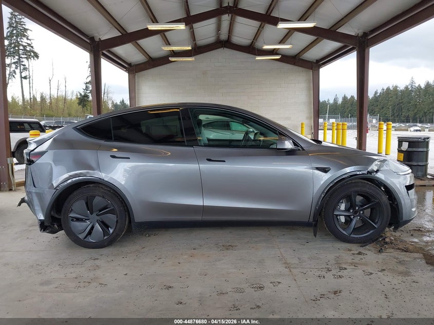 2026 Tesla Model Y Premium Rear-Wheel Drive/Standard Rear-Wheel Drive VIN: 7SAYGDED5TF376204 Lot: 44876680