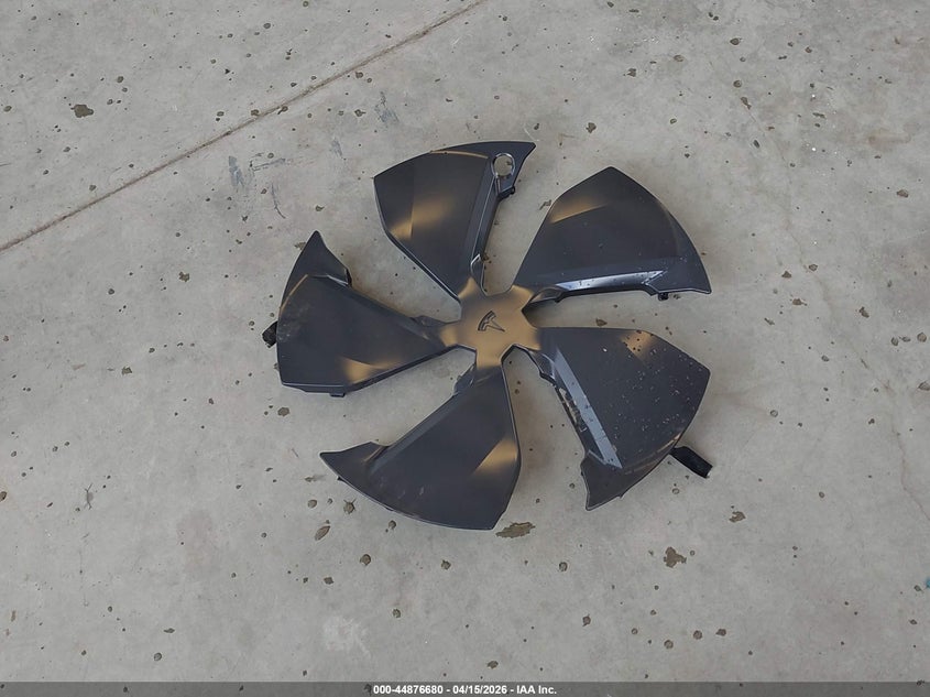 2026 Tesla Model Y Premium Rear-Wheel Drive/Standard Rear-Wheel Drive VIN: 7SAYGDED5TF376204 Lot: 44876680