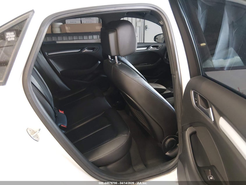 2017 Audi A3 2.0T Premium VIN: WAUAUGFFXH1043048 Lot: 44876700