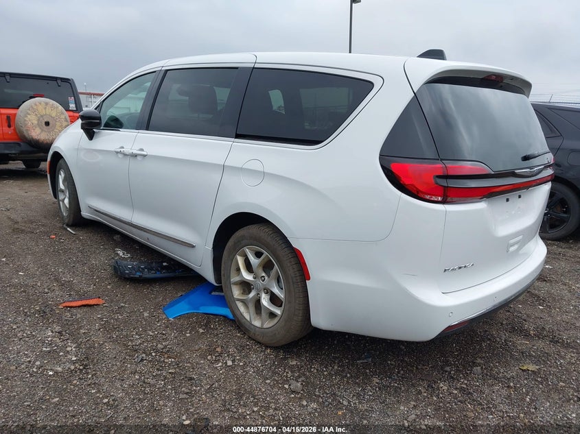 2025 Chrysler Pacifica Select