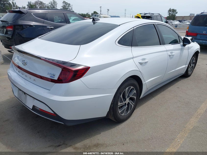 2023 HYUNDAI SONATA HYBRID auction photo 4