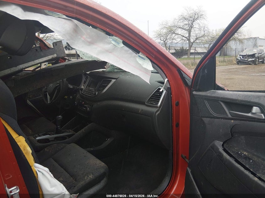 2017 Hyundai Tucson Se VIN: KM8J33A44HU318637 Lot: 44876826