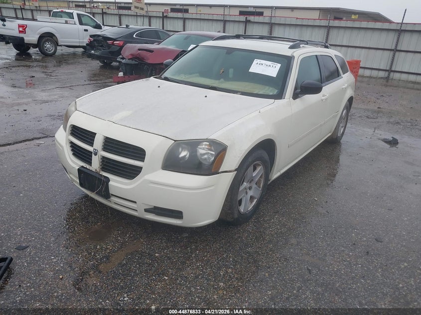 2005 Dodge Magnum Se