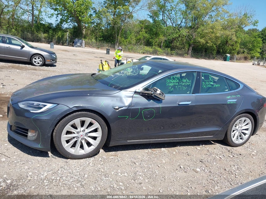 2017 Tesla Model S 100D/60D/75D/90D/P100D VIN: 5YJSA1E23HF227170 Lot: 44876842