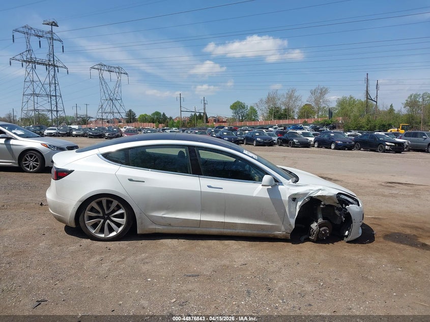 2018 Tesla Model 3 Long Range/Performance VIN: 5YJ3E1EB1JF067546 Lot: 44876843