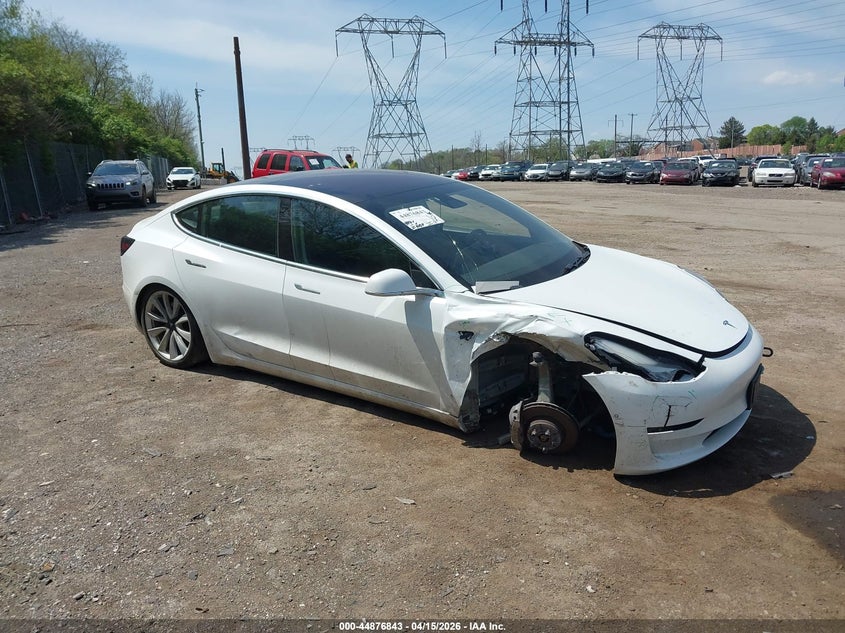 2018 Tesla Model 3 Long Range/Performance VIN: 5YJ3E1EB1JF067546 Lot: 44876843