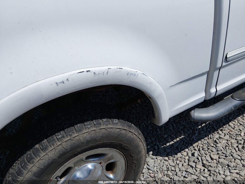 2001 Ford F-150 King Ranch Edition/Lariat/Xlt VIN: 1FTRW08LX1KE10136 Lot: 44876873