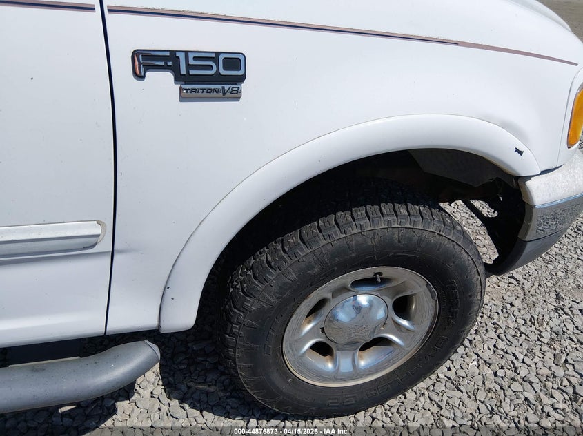 2001 Ford F-150 King Ranch Edition/Lariat/Xlt VIN: 1FTRW08LX1KE10136 Lot: 44876873