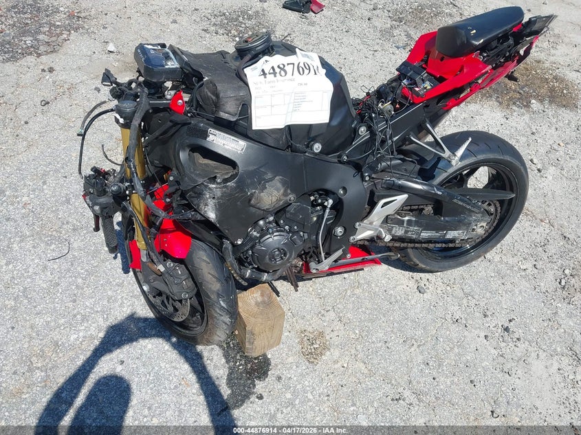2022 Honda Cbr1000 Rr VIN: JH2SC7711NK500369 Lot: 44876914