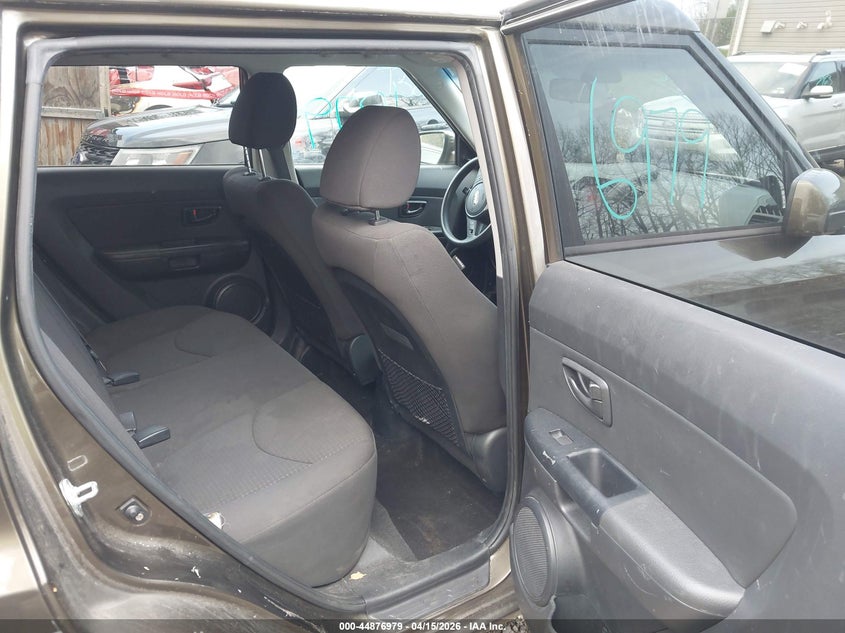 2013 Kia Soul VIN: KNDJT2A52D7498412 Lot: 44876979