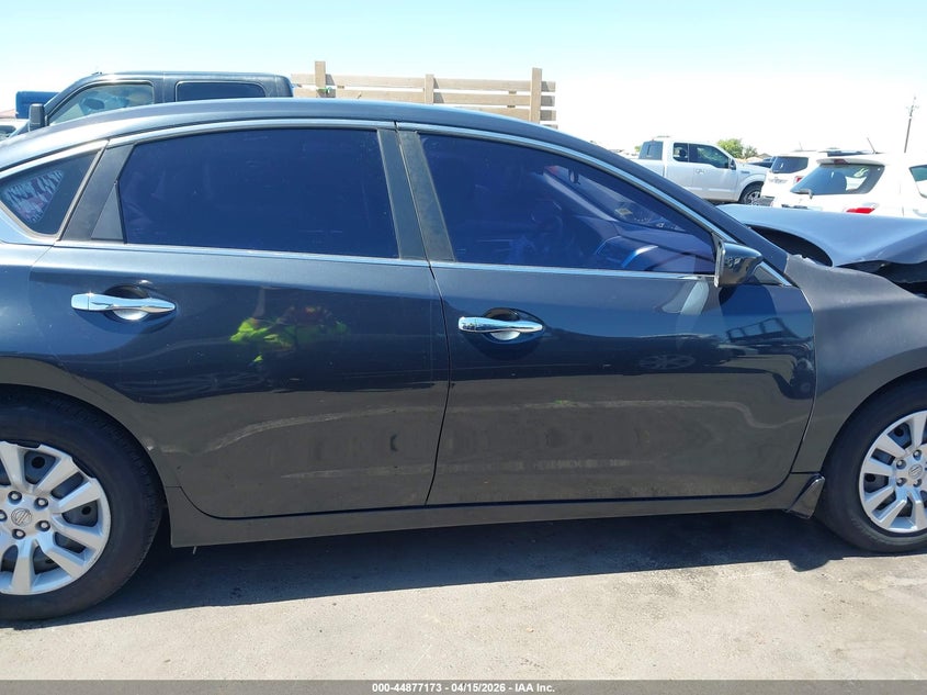 2015 Nissan Altima 2.5 S VIN: 1N4AL3AP4FC221591 Lot: 44877173