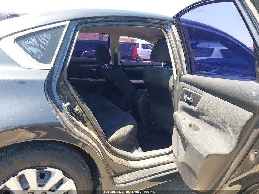 2015 Nissan Altima 2.5 S VIN: 1N4AL3AP4FC221591 Lot: 44877173