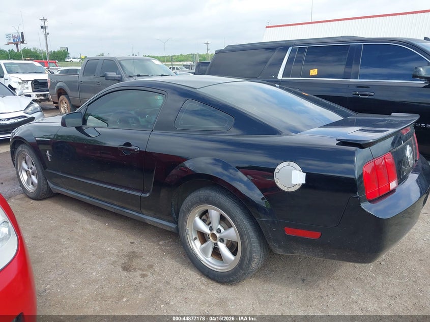2007 Ford Mustang V6 Deluxe/V6 Premium VIN: 1ZVHT80N975325129 Lot: 44877178