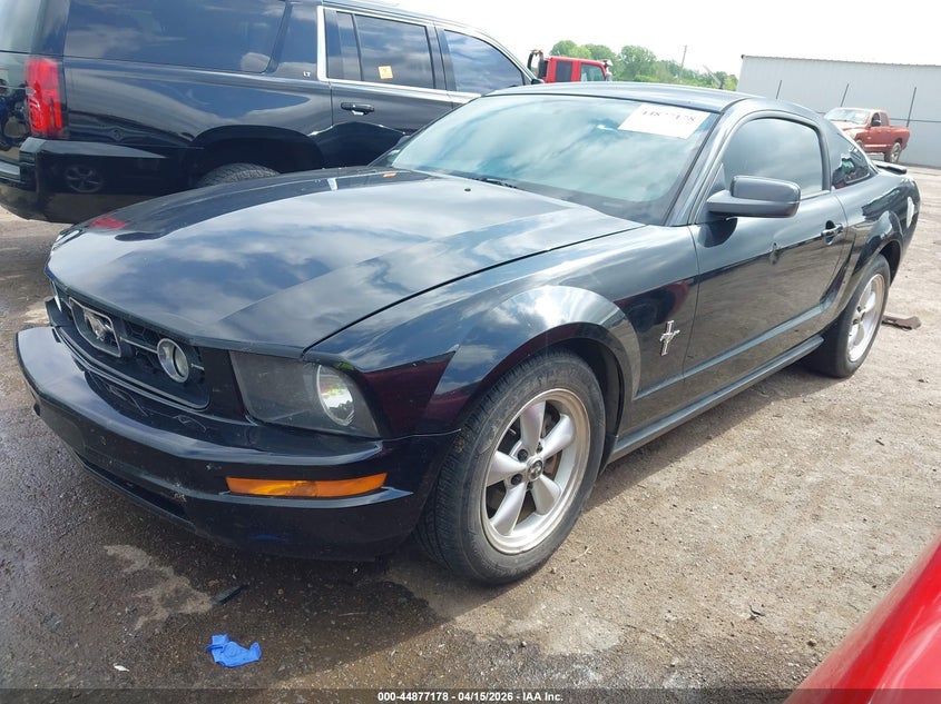2007 Ford Mustang V6 Deluxe/V6 Premium VIN: 1ZVHT80N975325129 Lot: 44877178