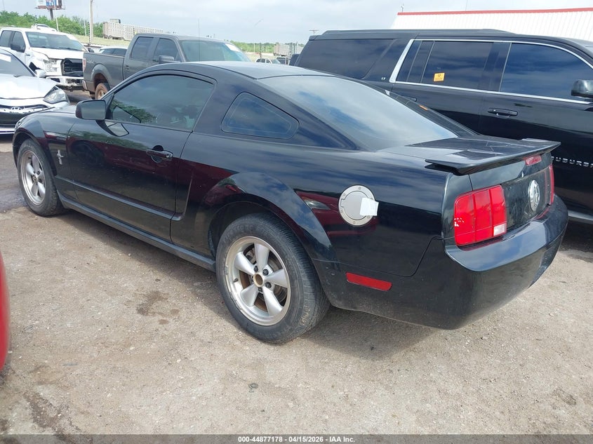 2007 Ford Mustang V6 Deluxe/V6 Premium VIN: 1ZVHT80N975325129 Lot: 44877178
