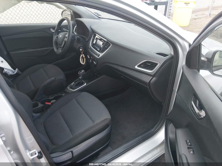 2022 Hyundai Accent 1.6 Se silver Lot 111044877345 Vin 3KPC24A68NE179694