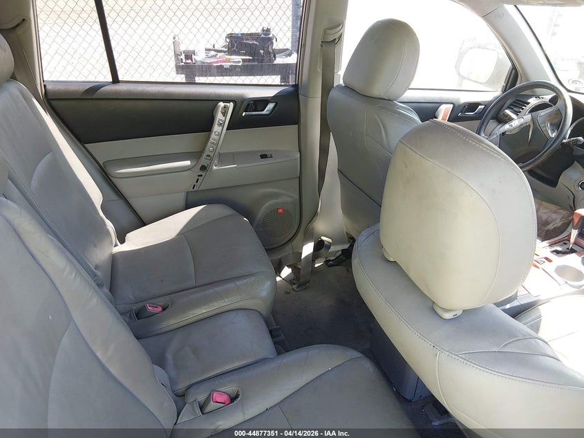 2008 Toyota Highlander Limited VIN: JTEDS42A682007782 Lot: 44877351