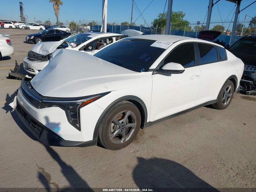 2025 Kia K4 2.0 Lxs white Lot 111044877359 Vin 3KPFT4DE4SE034029