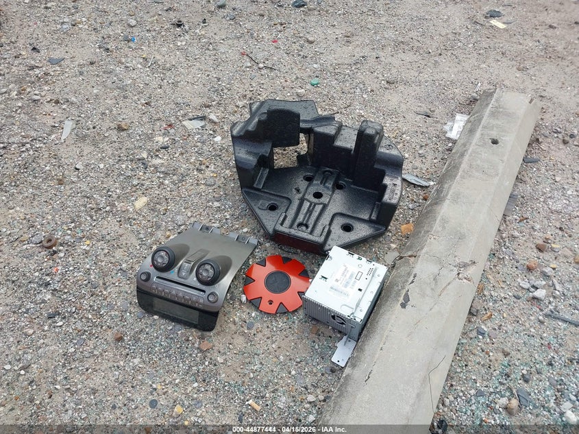 2013 Chevrolet Camaro 2Ls VIN: 2G1FA1E36D9146116 Lot: 44877444