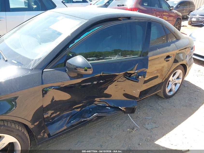 2017 Audi A3 2.0T Premium VIN: WAUAUGFF5H1074532 Lot: 44877504