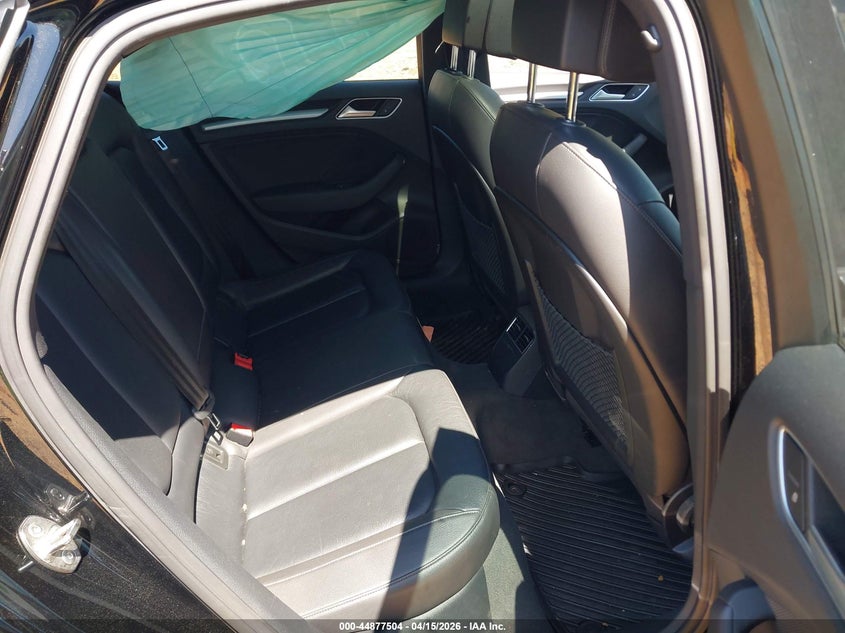 2017 Audi A3 2.0T Premium VIN: WAUAUGFF5H1074532 Lot: 44877504