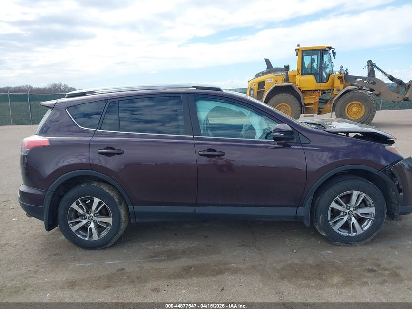 2017 Toyota Rav4 Xle VIN: 2T3RFREV8HW549547 Lot: 44877547