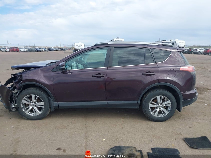 2017 Toyota Rav4 Xle VIN: 2T3RFREV8HW549547 Lot: 44877547