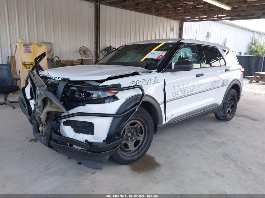 Vin: 1fm5k8ac2ngc23772, lot: 45374943, ford police interceptor utility 20222