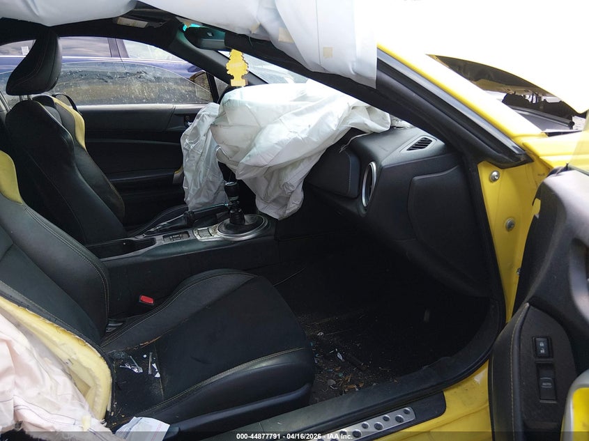 2017 Subaru Brz 2.0 Brz Series. Yellow yellow Lot 111044877791 Vin JF1ZCAC10H9601348