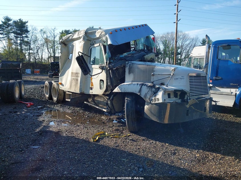 2000 Freightliner Conventional Flc120