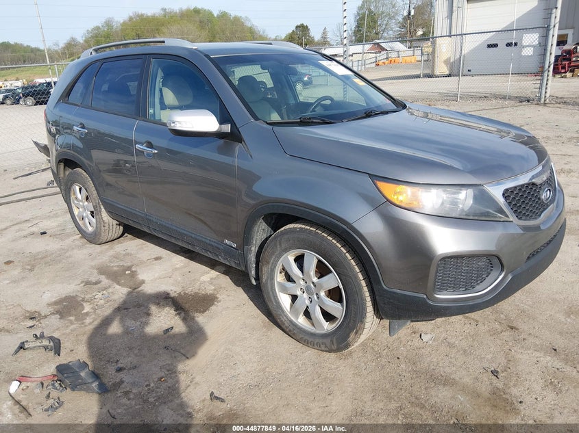 2013 KIA SORENTO LX V6