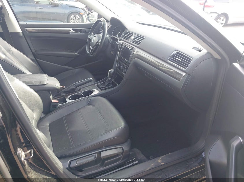 2016 Volkswagen Passat 1.8T Se