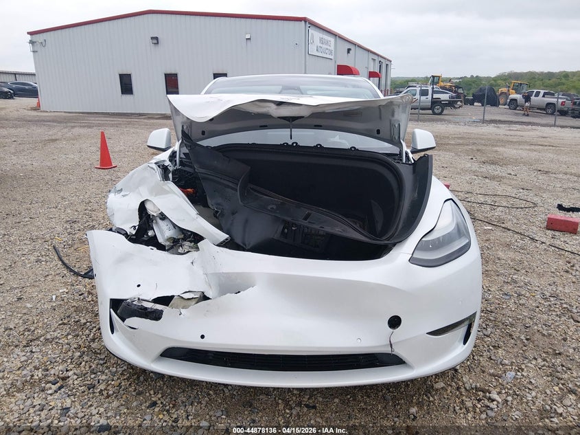 2022 Tesla Model Y Performance Dual Motor All-Wheel Drive VIN: 7SAYGDEF6NF312175 Lot: 44878136