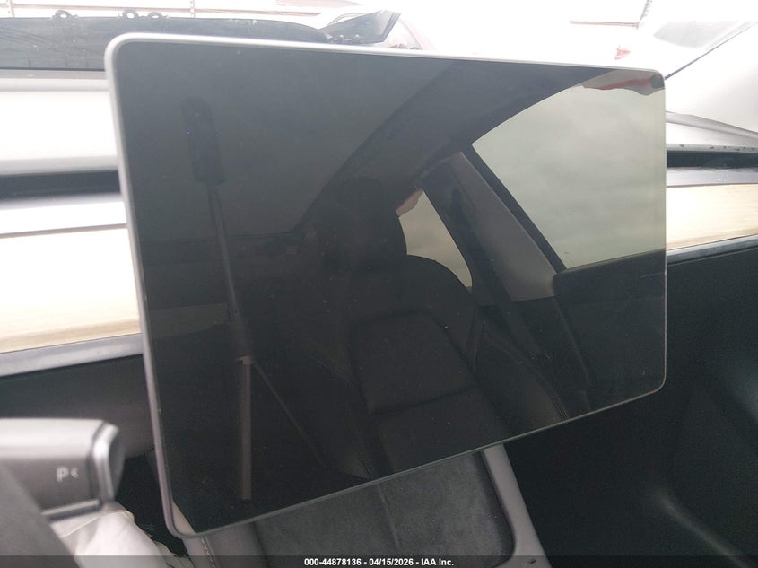 2022 Tesla Model Y Performance Dual Motor All-Wheel Drive VIN: 7SAYGDEF6NF312175 Lot: 44878136