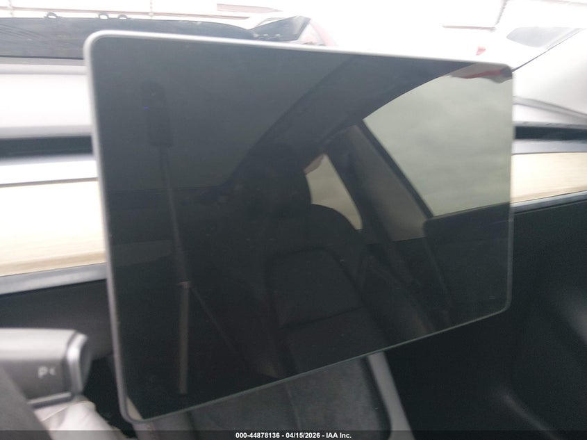 2022 Tesla Model Y Performance Dual Motor All-Wheel Drive VIN: 7SAYGDEF6NF312175 Lot: 44878136