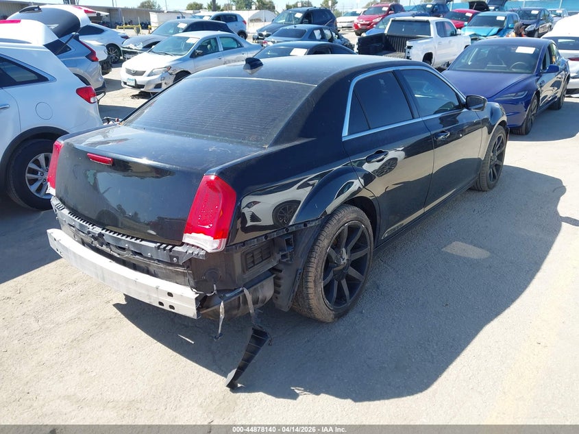2015 Chrysler 300 Limited
