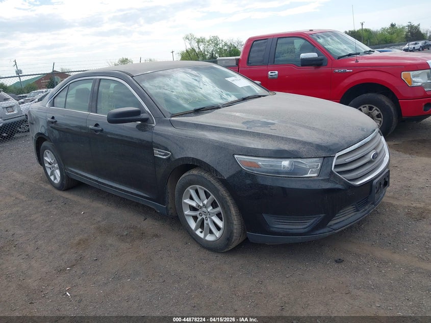 2013 Ford Taurus Se