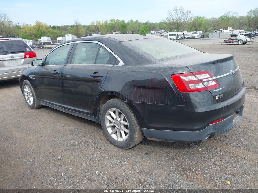 2013 Ford Taurus Se