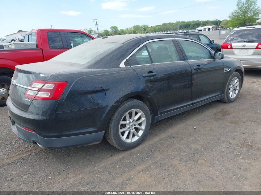 2013 Ford Taurus Se