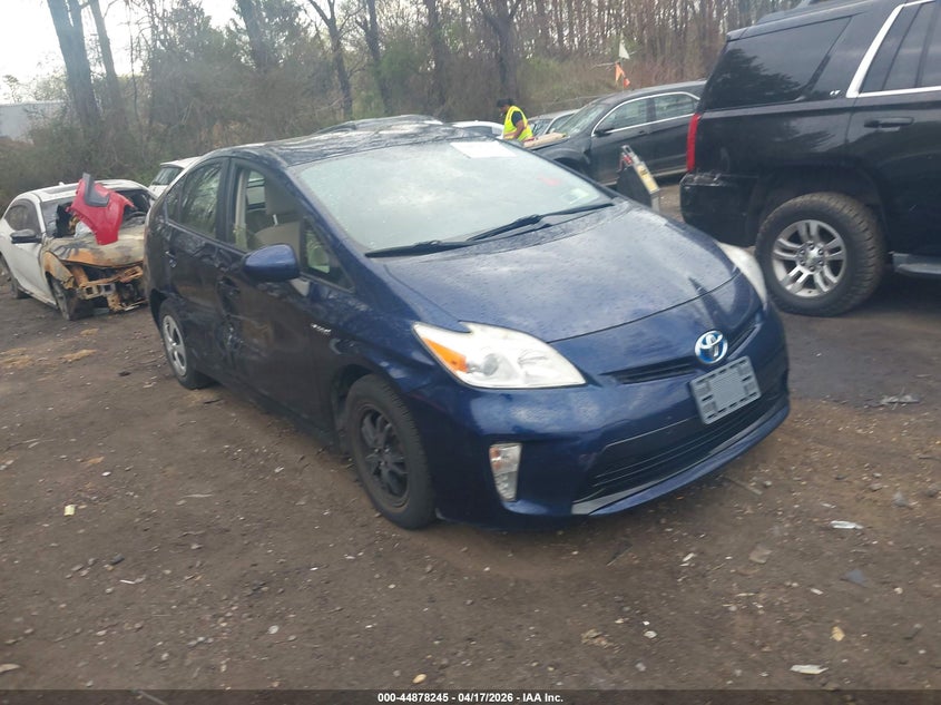 2013 Toyota Prius Three