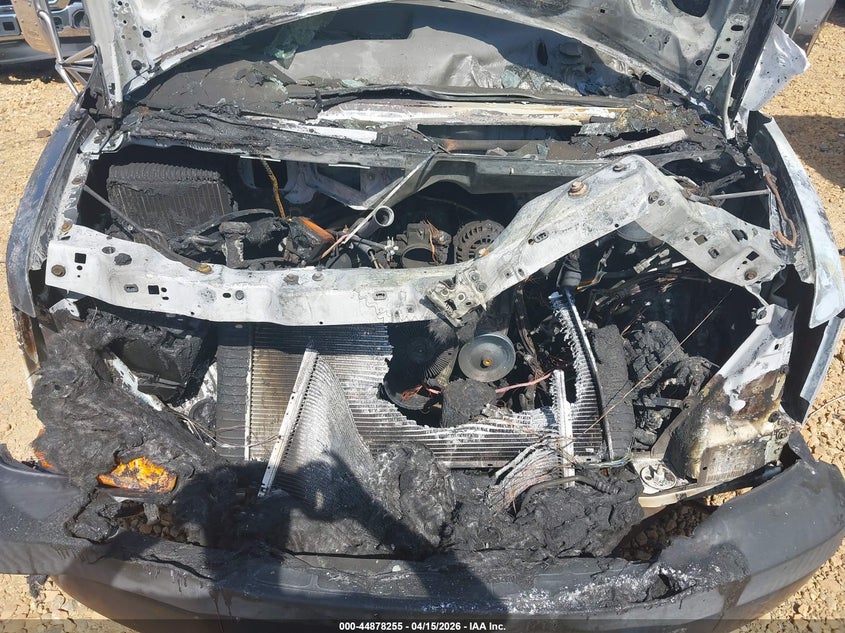 2005 GMC Savana Cutaway Standard W/C7A VIN: 1GDJG31U551122546 Lot: 44878255